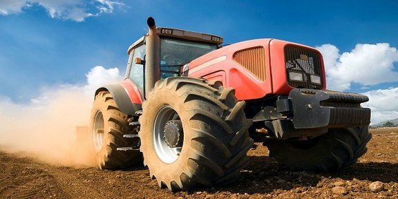 Traktorenöl, Kettenöl, Hydrauliköl für die Land- und Forstwirtschaft Motorenöl, Schmierfett, Frostschutz, Getriebeöl für die Land- und Forstwirtschaft